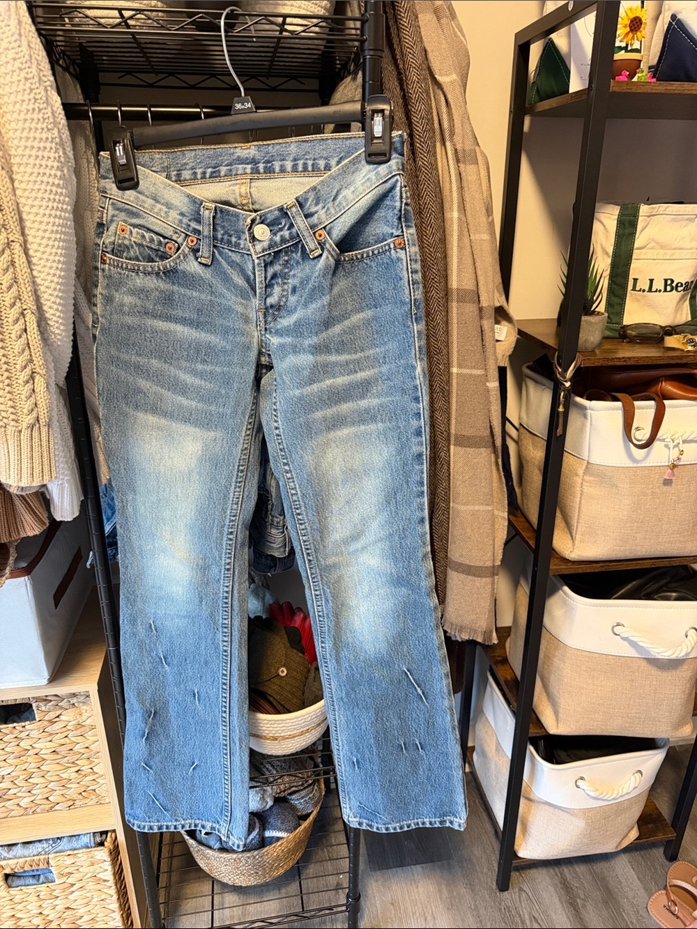 Y2K VERY LOW RISE-Mid-Wash Straight-Leg Women’s Jeans